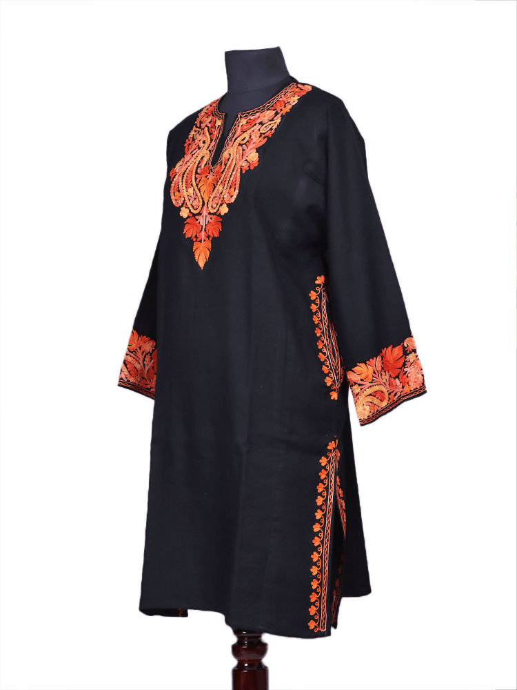 Rang-e-khizan: Chinar raizkaar Aari Embroidery Pheran - Shopping in Kashmir