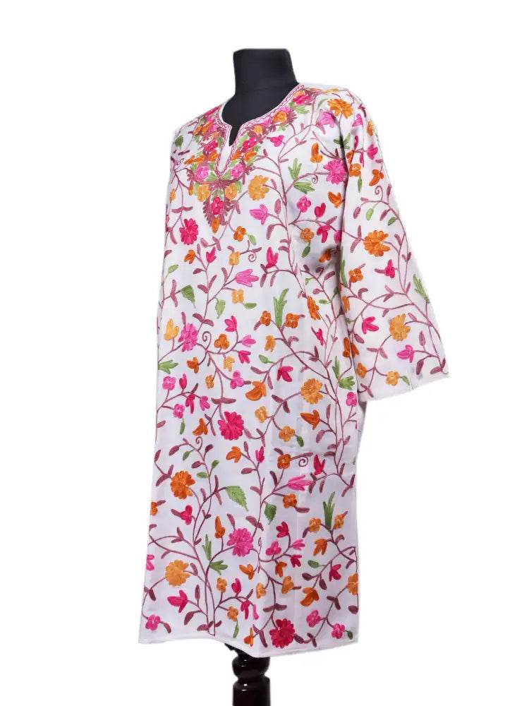Noor-e-Posh: jaali Poshkaar Aari Embriodery Pheran - Shopping in Kashmir