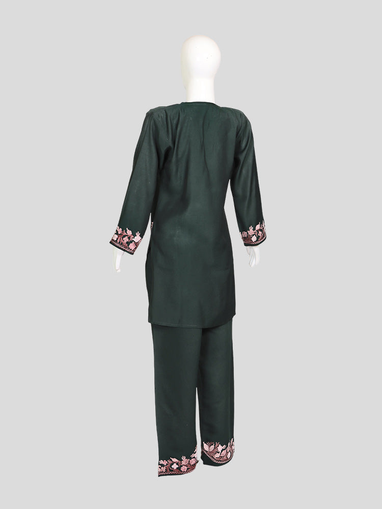 Zariya Kashmiri Aari Embroidered Hunter Green Silk Coord Set