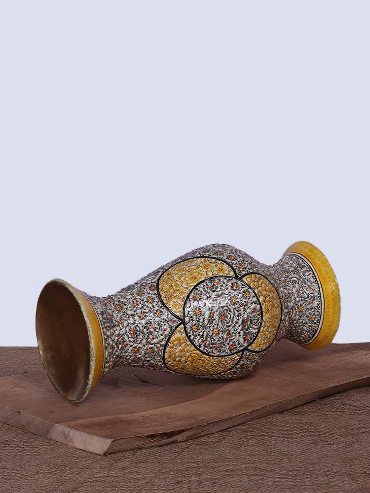 White N Gold Papier Mache Flower Vase - Shopping in Kashmir