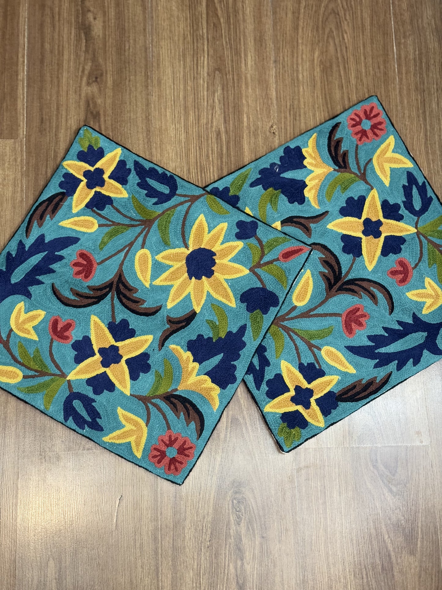 Sunflower Design Handmade Chainstitch Cushion Cover (Set of Two) - Shopping in Kashmir