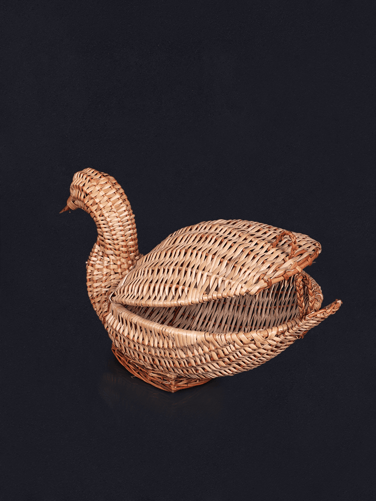 Shaakh Kashmiri Willow Lidded Duck Basket - Shopping in Kashmir