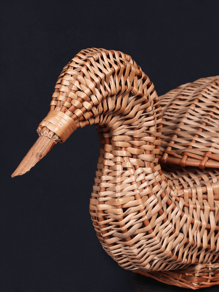 Shaakh Kashmiri Willow Lidded Duck Basket - Shopping in Kashmir