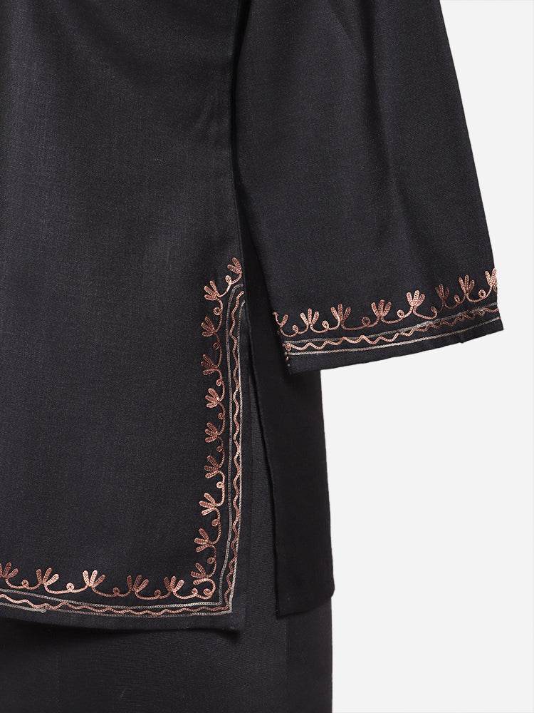 nAARI Solid Jet Black Kashmiri Aari Embroidered Cotton Kurti - Shopping in Kashmir