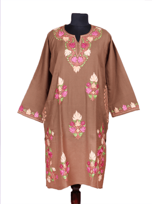 Gulposh-e-chinar:Chinar Aari Embroidery Pheran - Shopping in Kashmir