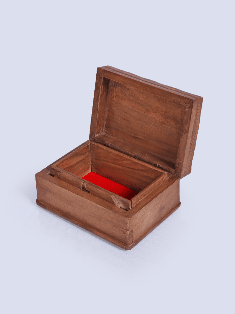 Chinar Engraved Walnut Wood Storage Box - Shopping in Kashmir