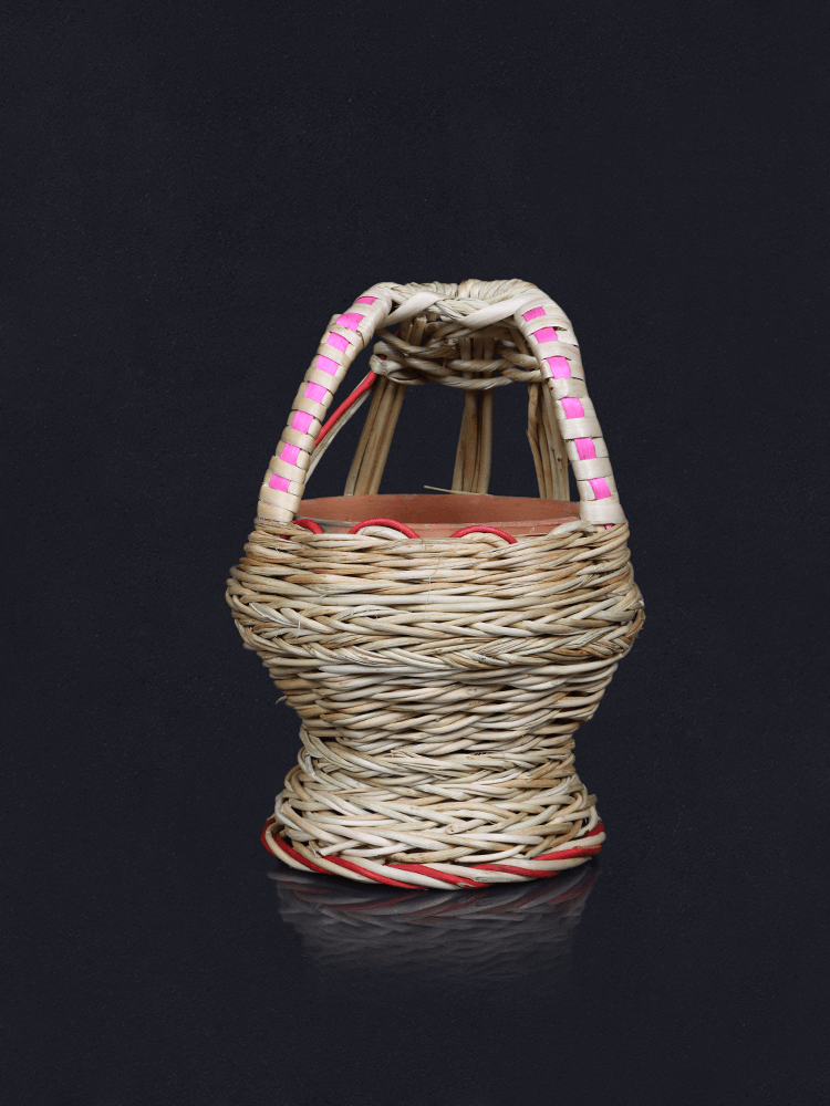 Shaakh Kashmiri Traditional Wicker Hot Pot - Shopping in Kashmir