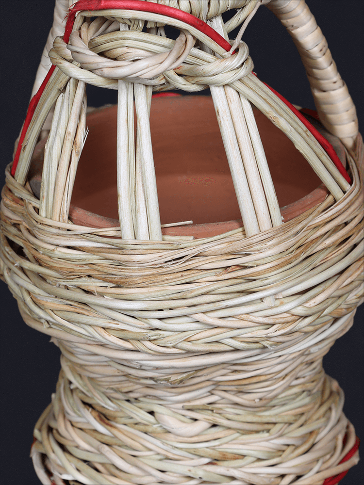 Shaakh Kashmiri Traditional Wicker Hot Pot - Shopping in Kashmir