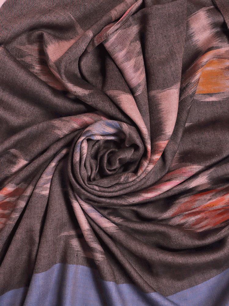 Multicolored Ikkat Pashmina Shawl - Shopping in Kashmir
