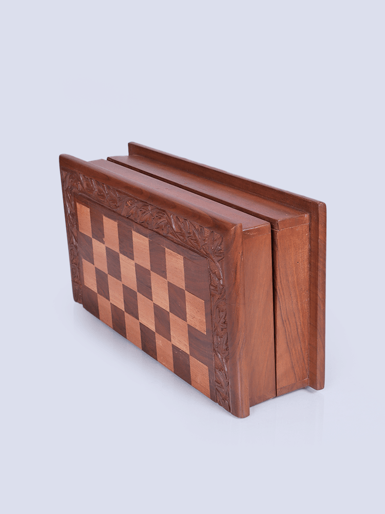 Border Designed Walnut Wood Chess Board - Shopping in Kashmir