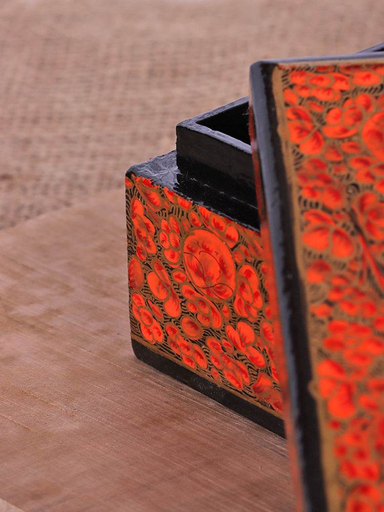 Red N Black Papier Mache Tissue Box - Shopping in Kashmir