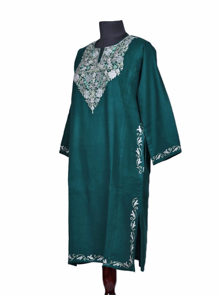 Zarbaft-e-Nazakat: green nich poshkar Aari Embroidery pheran - Shopping in Kashmir