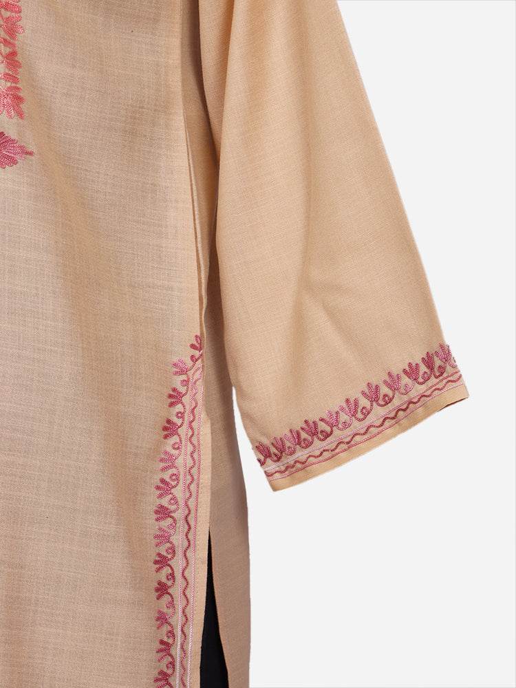 nAARI Pastel Peach Kashmiri Aari Embroidered Cotton Kurti - Shopping in Kashmir