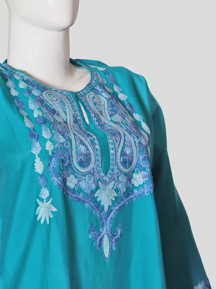 Zariya Kashmiri Aari Embroidered Sky Blue Silk Coord Set