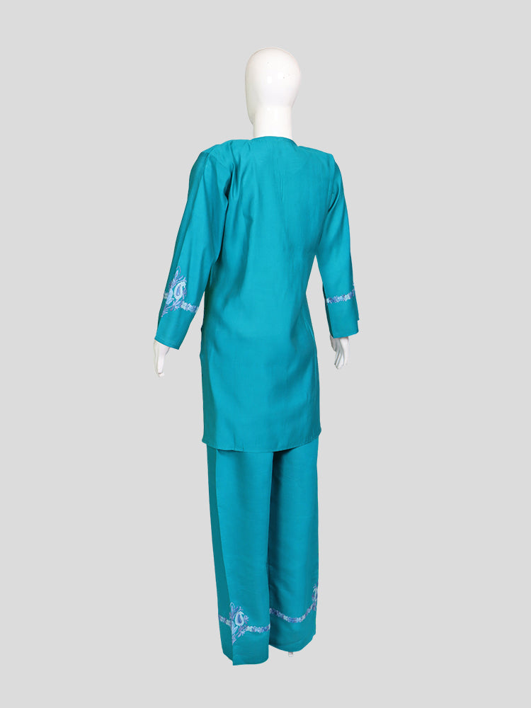 Zariya Kashmiri Aari Embroidered Sky Blue Silk Coord Set