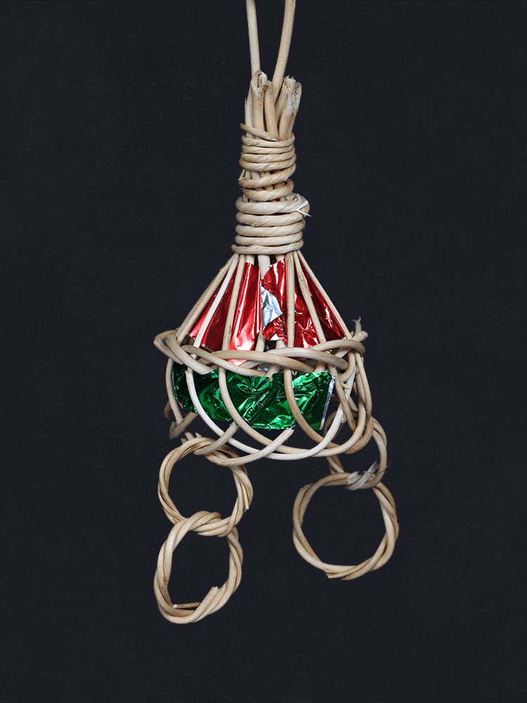 Shaakh Decorative Willow Hanging Chains with Tassels (Set of 6) - Shopping in Kashmir