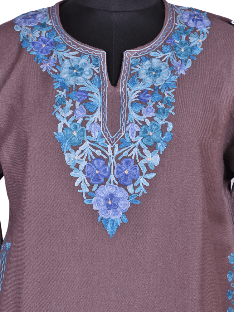 Sumbul-e-asmaan: poshkaar Aari Embriodery pheran - Shopping in Kashmir