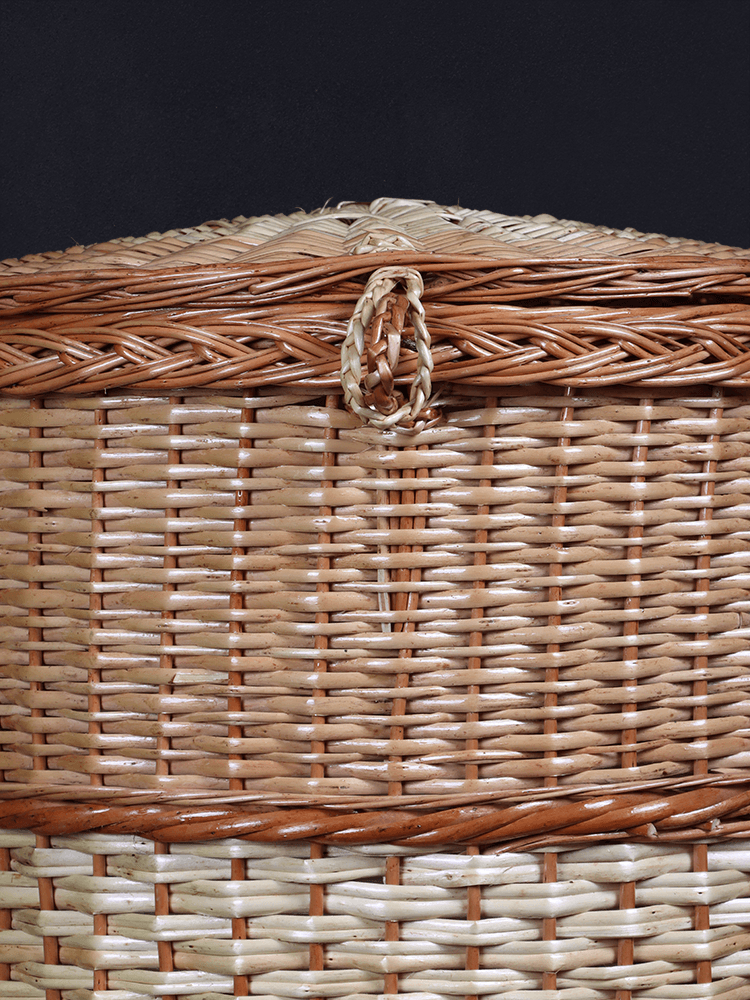 Shaakh Spacious Willow Basket for Laundry and Linen - Shopping in Kashmir
