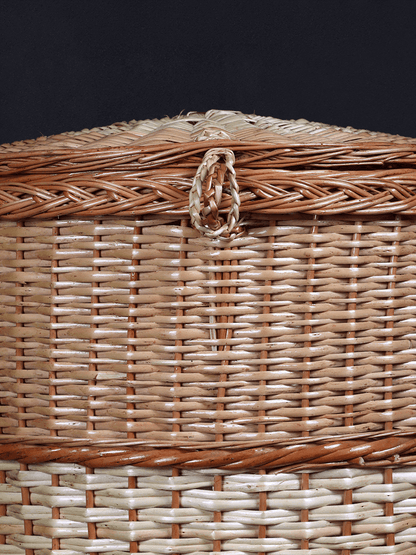 Shaakh Spacious Willow Basket for Laundry and Linen - Shopping in Kashmir
