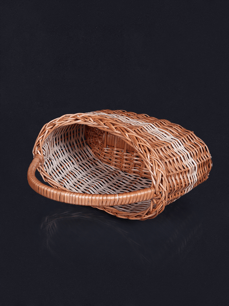 Shaakh Kashmiri Willow Carry Basket - Shopping in Kashmir
