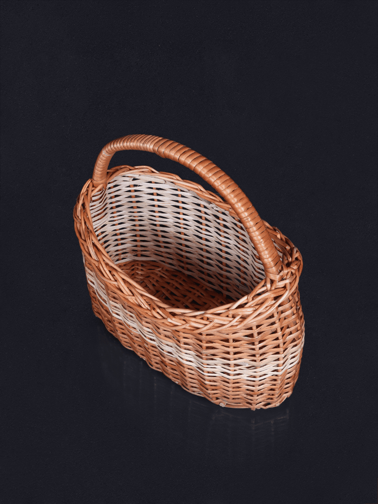 Shaakh Kashmiri Willow Carry Basket - Shopping in Kashmir