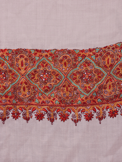 White Base Dordar Work Pashmina Shawl - Shopping in Kashmir