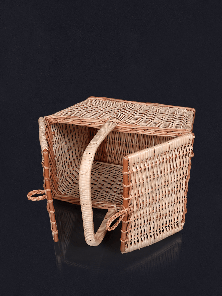 Shaakh Kashmiri Handwoven Willow Lidded Picnic / Keepsake Basket - Shopping in Kashmir