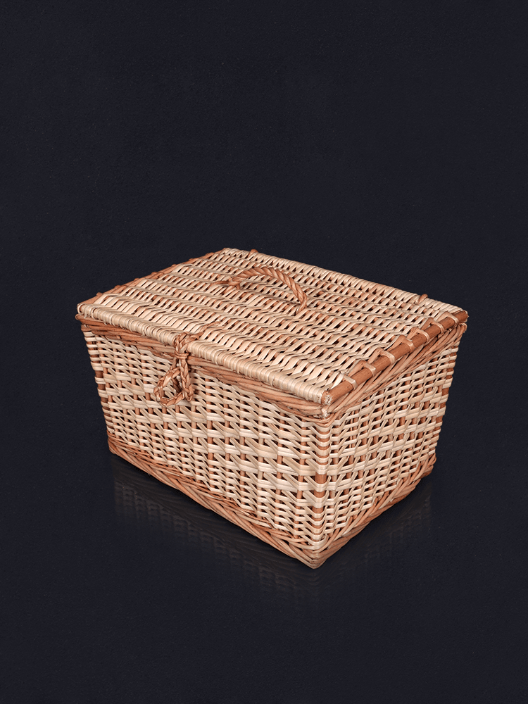 Shaakh Handmade Flat-Lidded Kashmiri Willow Storage Basket - Shopping in Kashmir
