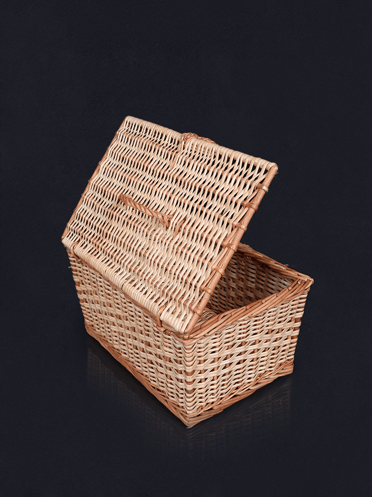 Shaakh Handmade Flat-Lidded Kashmiri Willow Storage Basket - Shopping in Kashmir