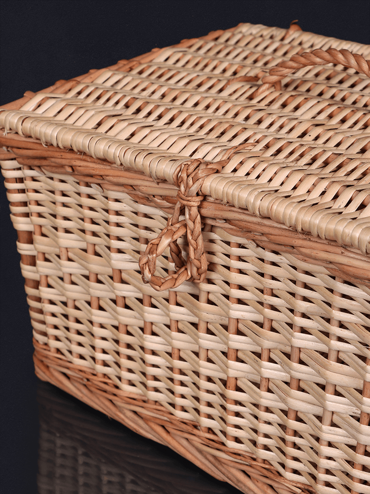 Shaakh Handmade Flat-Lidded Kashmiri Willow Storage Basket - Shopping in Kashmir
