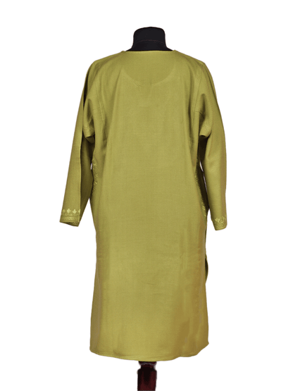 Shanaz-e-Nazakat: Raizkar self Aari Embriodery pheran - Shopping in Kashmir