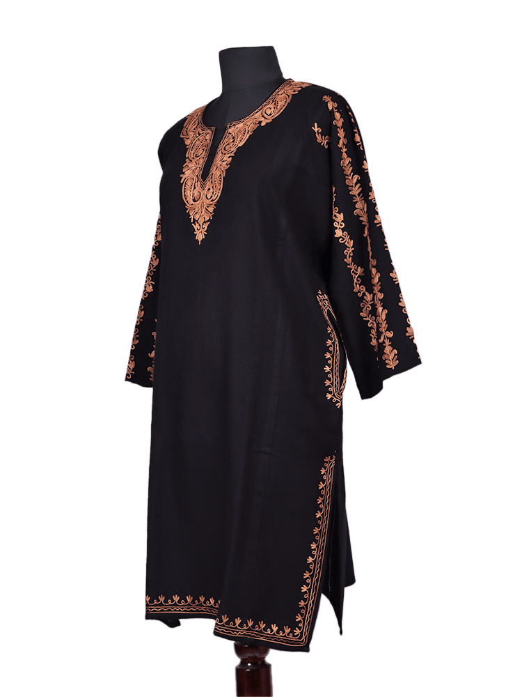 Raaz-e-Mah: raizkaar black Aari Embriodery pheran - Shopping in Kashmir