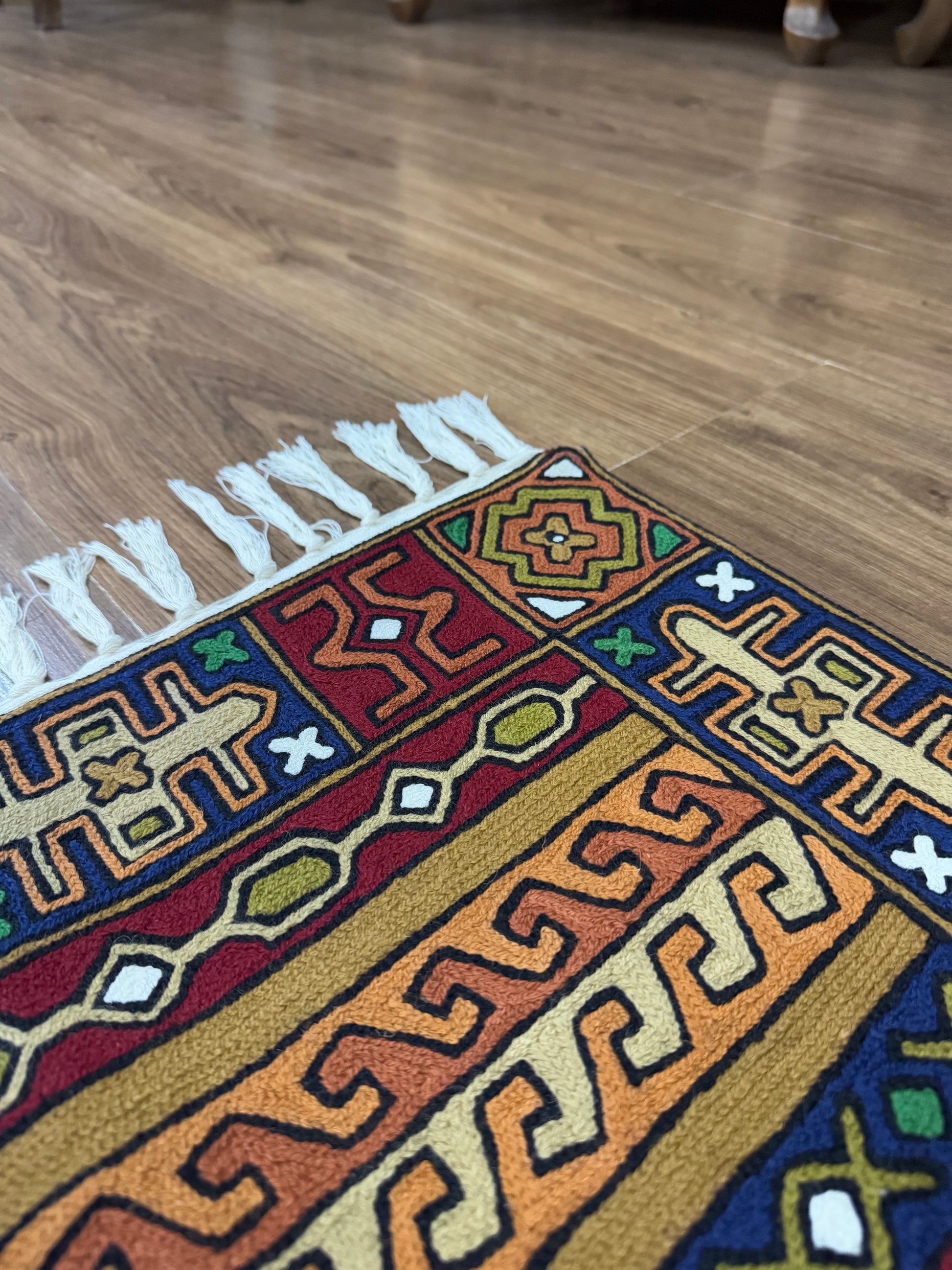 Kilim Design Handmade Chainstitch Runner/Rug/Wall Hanging - Shopping in Kashmir