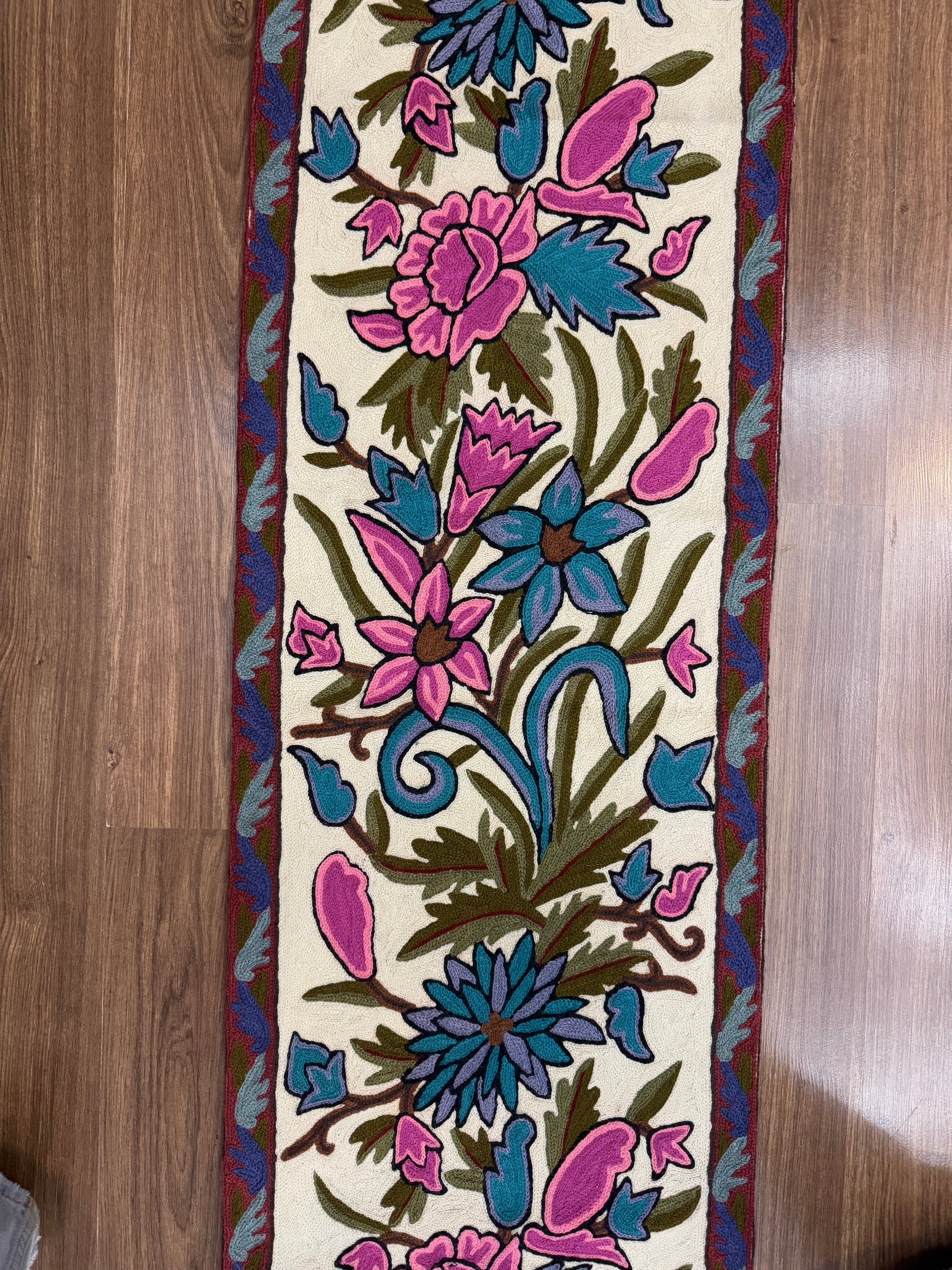 Flora Design Handmade Chainstitch Runner/Wall Hanging - Shopping in Kashmir