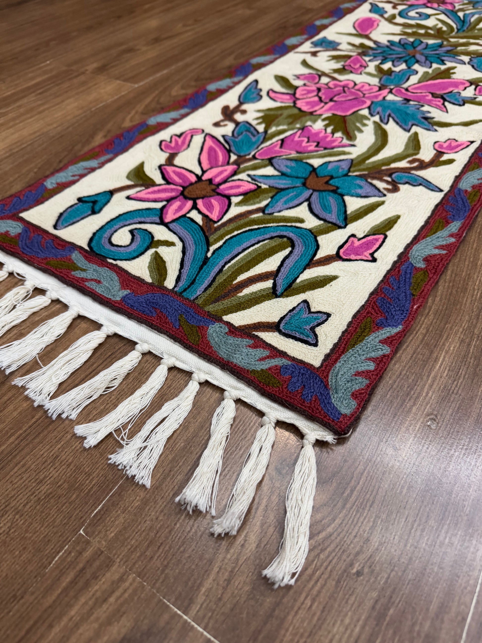 Flora Design Handmade Chainstitch Runner/Wall Hanging - Shopping in Kashmir