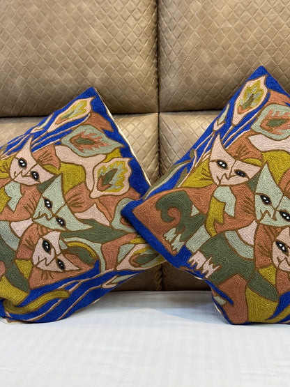 Mesmerizing Cat Design Handmade Chainstitch Cushion Cover (Set of Two) - Shopping in Kashmir