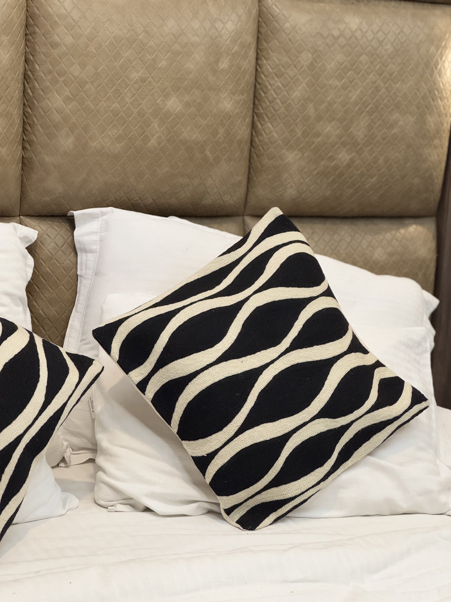 Black and White Handmade Chainstitch Cushion Cover (Set of Two) - Shopping in Kashmir