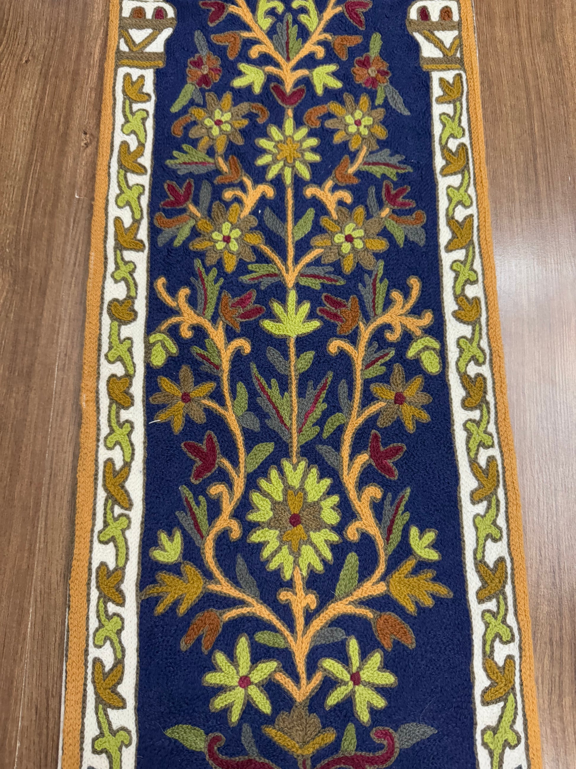 Gamlihdaar Handmade Chainstitch Runner/Wall Hanging - Shopping in Kashmir