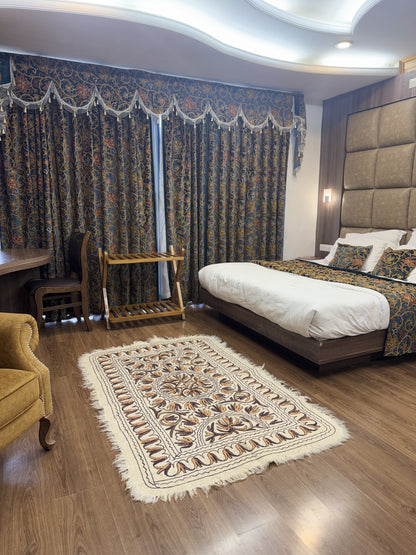 Sonhaeri Design Woolen Namda - Shopping in Kashmir