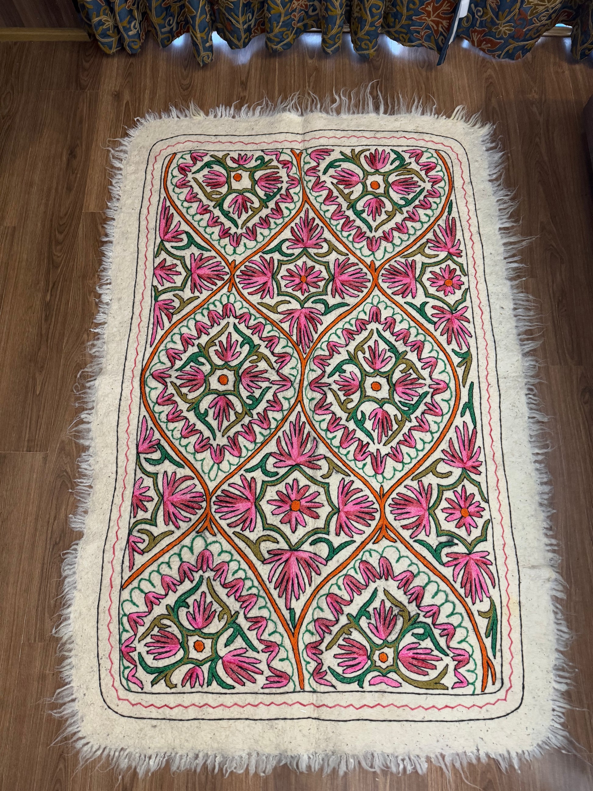 Tiledaar Design Woolen Namda - Shopping in Kashmir