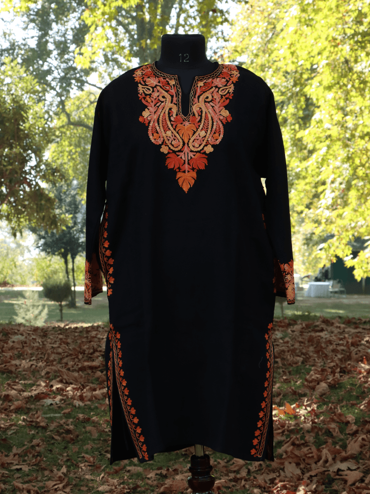 Rang-e-khizan: Chinar raizkaar Aari Embroidery Pheran - Shopping in Kashmir
