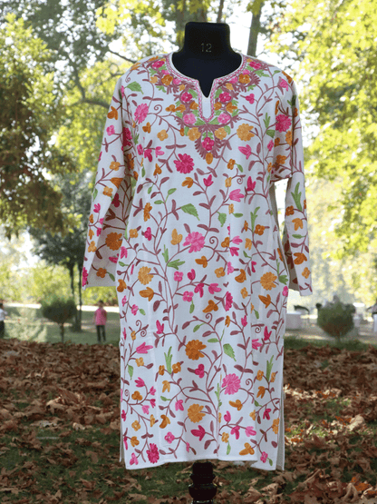 Noor-e-Posh: jaali Poshkaar Aari Embriodery Pheran - Shopping in Kashmir