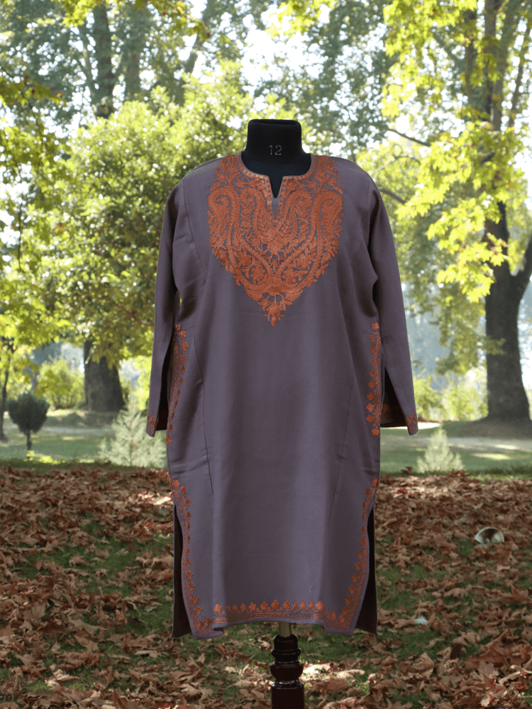 Zarqash-e-Pashmina: Copper Zari Embriodery pheran - Shopping in Kashmir