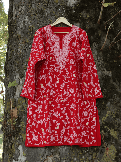 Gulnaar-e-Hunar: Raizkaar zari Aari Embriodery pheran - Shopping in Kashmir